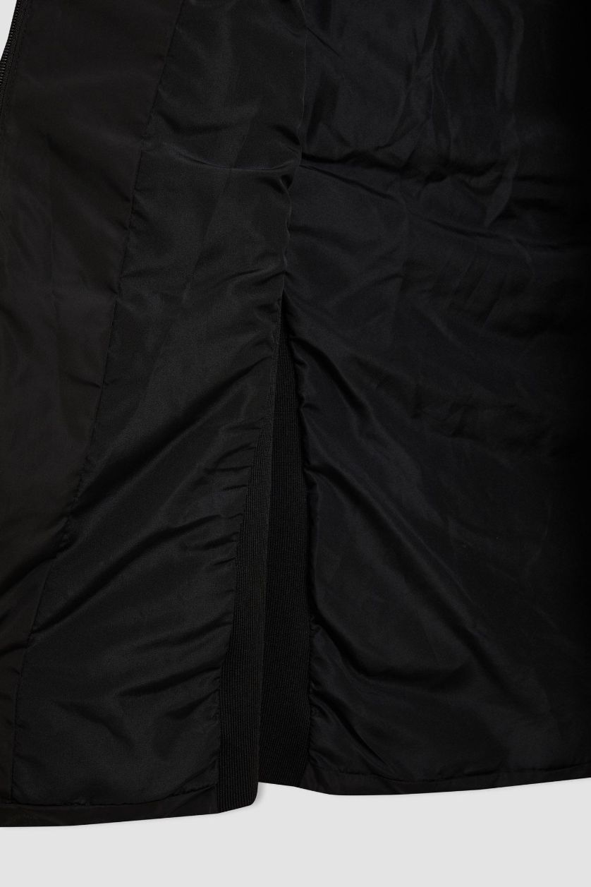 Kadın Siyah Su Geçirmez Şişme Yelek Rüzgar Geçirmez Slim Fit Dar Kesim Kapüşonlu Fermuarlı Cepli