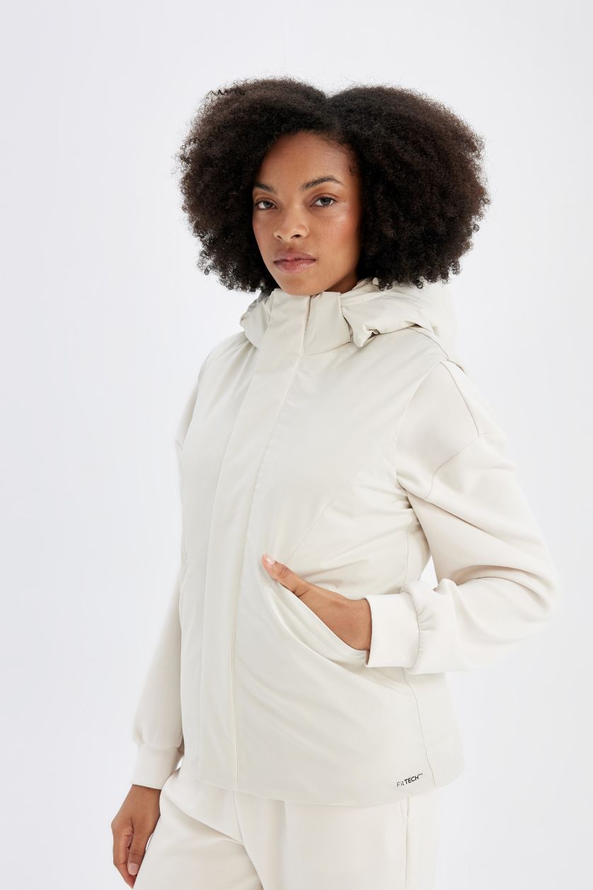 Kadın Taş Su İtici Regular Fit Kapüşonlu Sporcu Yelek