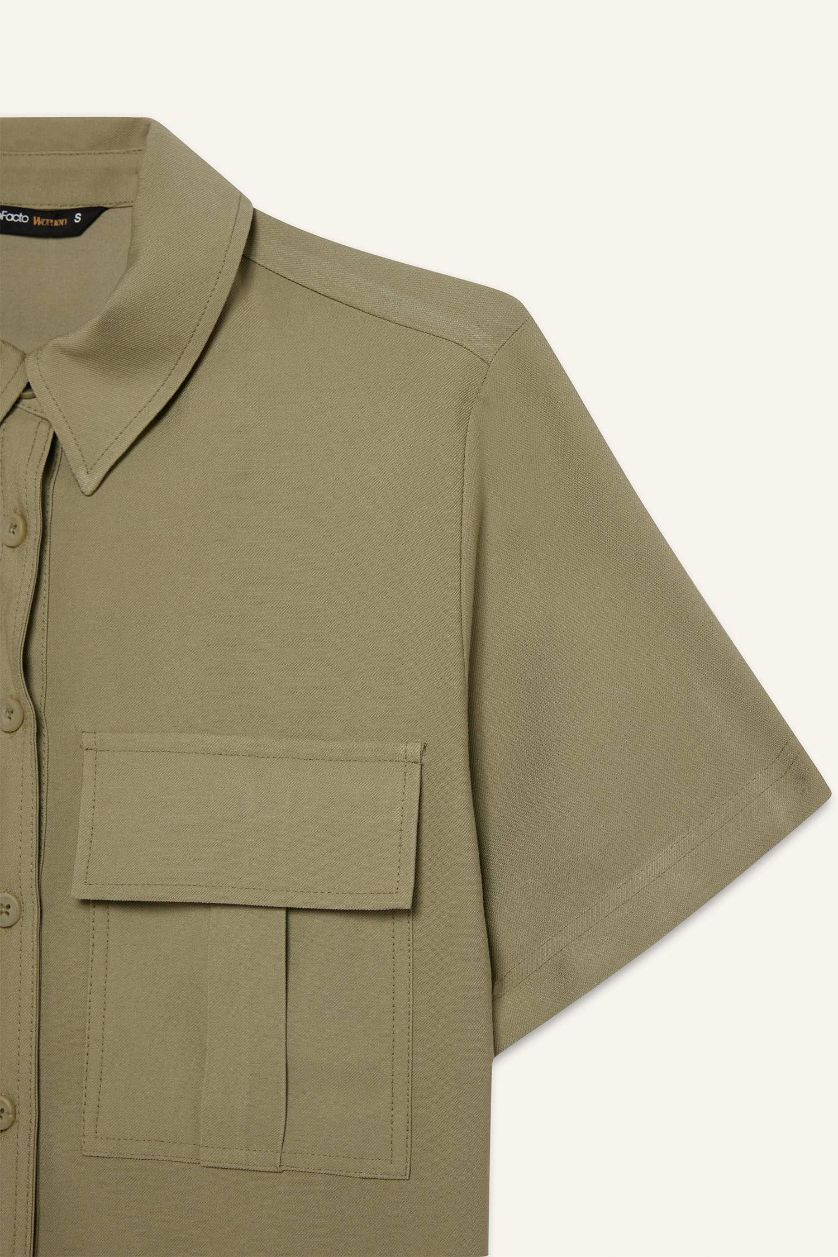 Kadın Açık Haki Crop Cepli Tencel Kısa Kollu Gömlek