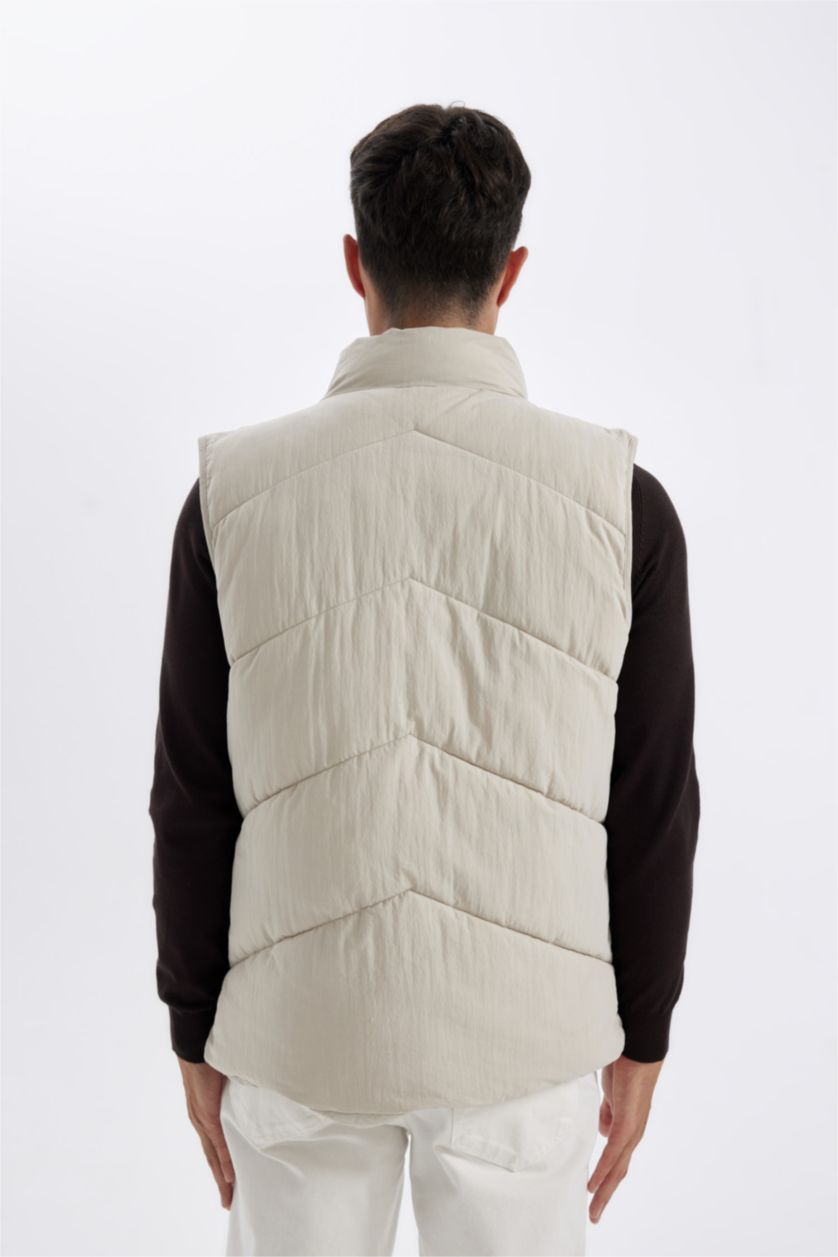 Ерлер Сұр биік жаға Жилет