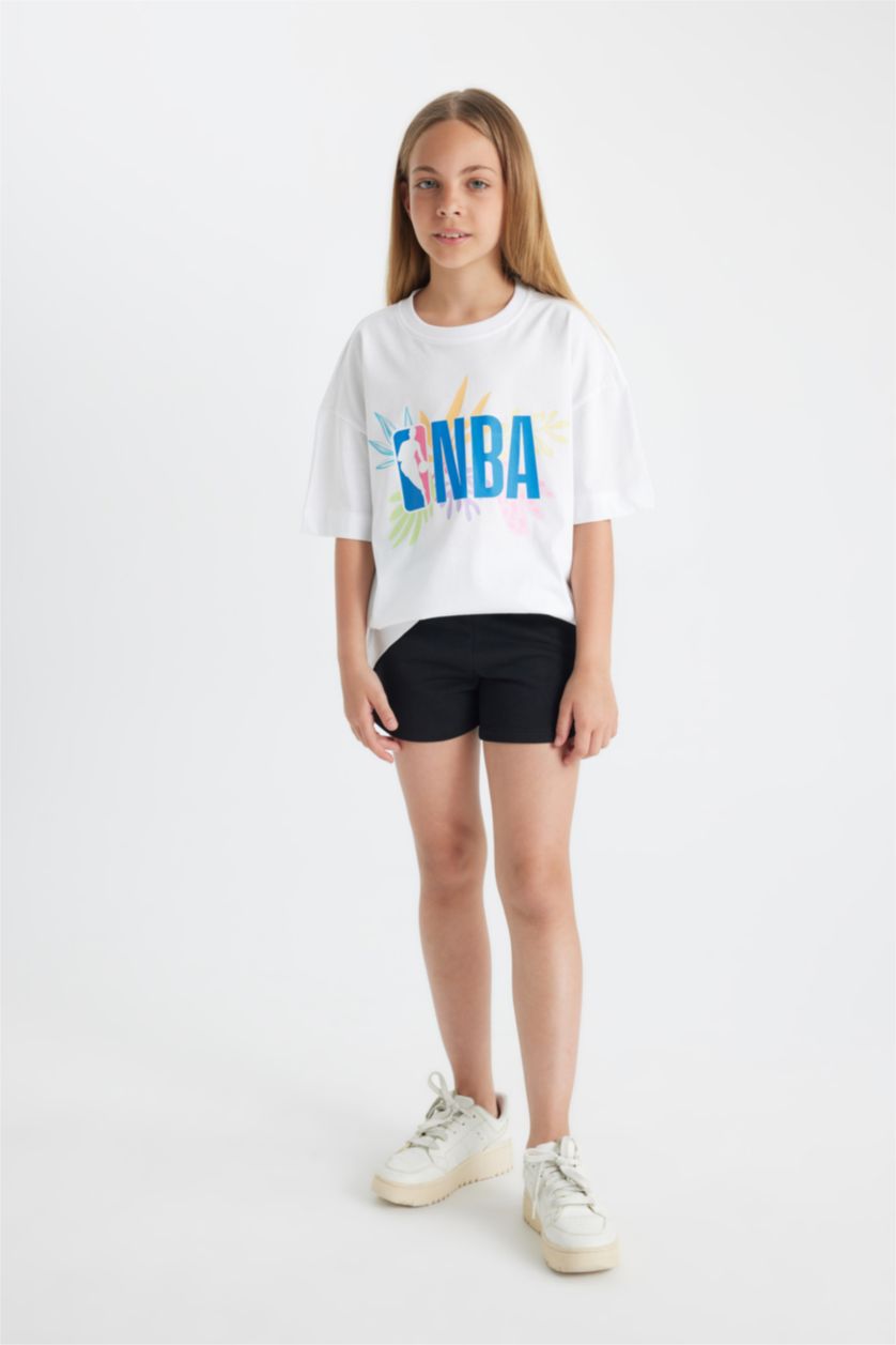 Kız Çocuk - Genç Kız Beyaz Kız Çocuk NBA Wordmark Oversize Geniş Kalıp Bisiklet Yaka Kısa Kollu Tişört