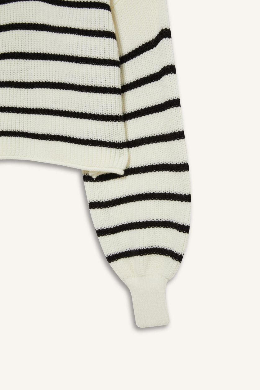 Kadın Ekru Relax Fit Polo Yaka Düğmeli Çizgili Triko Kazak