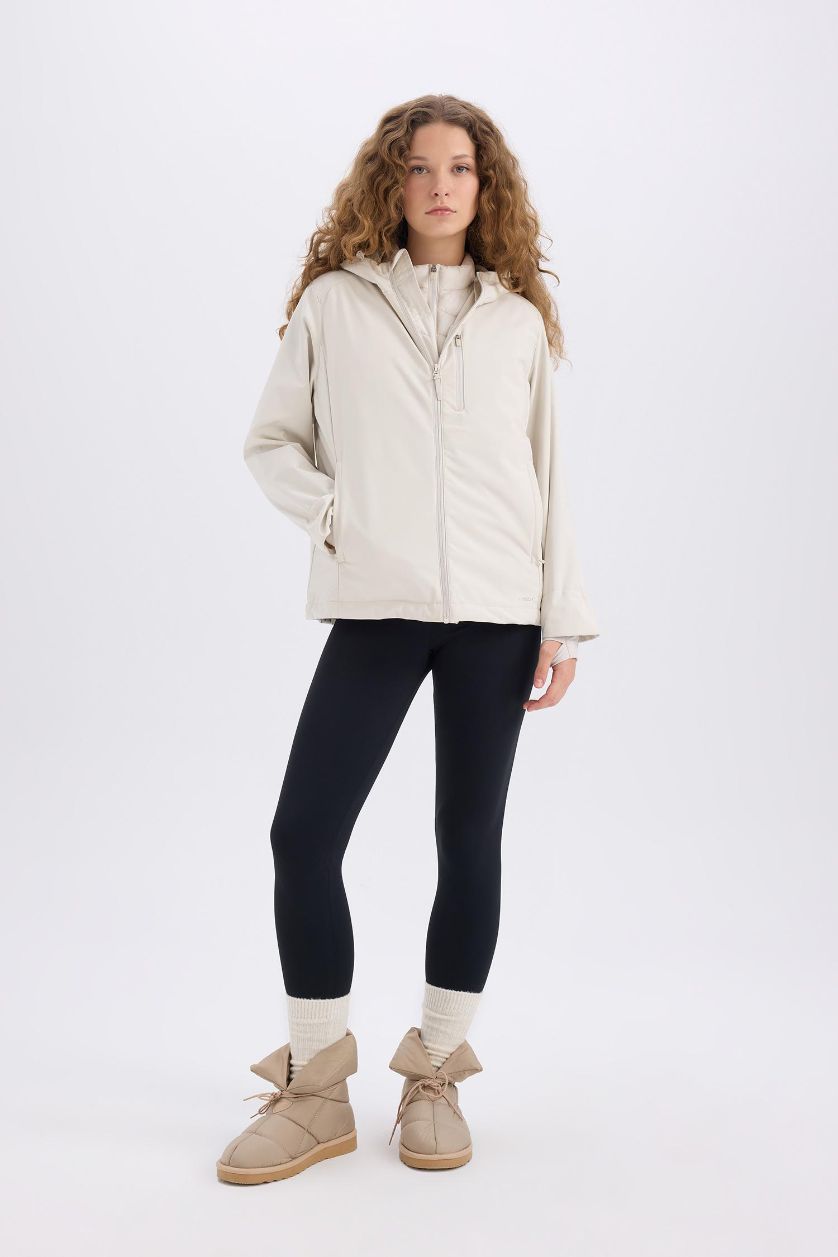 Женщины Слоновая кость Куртка Softshell водоотталкивающая ветрозащитная с капюшоном , DeFactoFit
