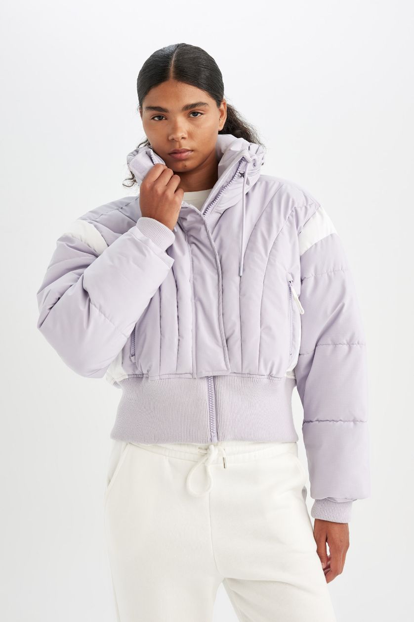 Kadın Lila Su İtici Rüzgar Geçirmez Şişme Crop Gizli Kapüşonlu Fermuarlı Cepli Sıcak Tutan Mont