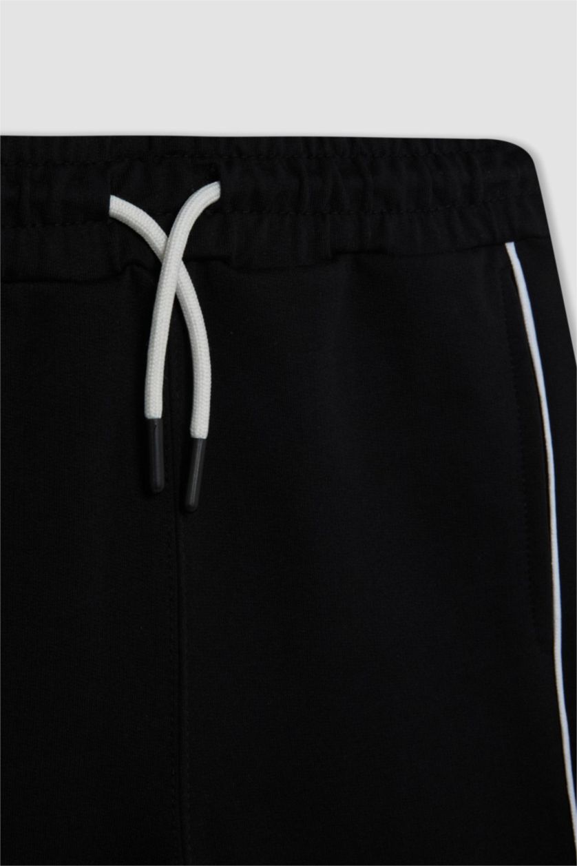 Erkek Çocuk - Genç Erkek Siyah Baskılı Şort Erkek Çocuk