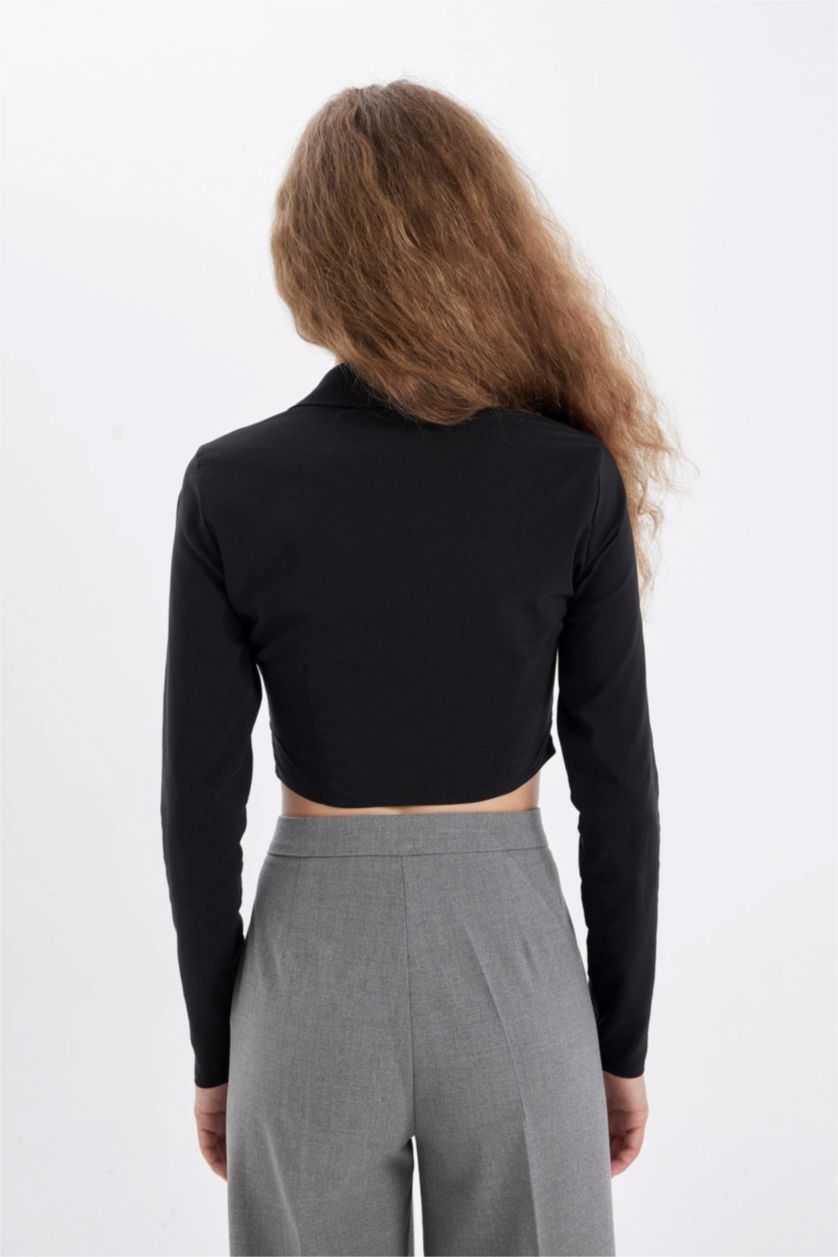 Kadın Siyah Siyah Fitted Vücuda Oturan Gömlek Yaka Fermuarlı Bengalin Uzun Kollu Crop Basic Düz Bluz