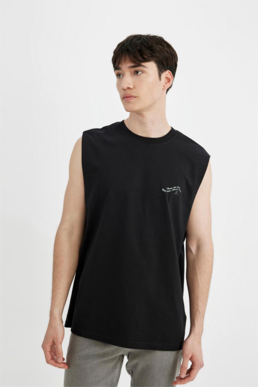 Erkek Siyah %100 Pamuk Boxy Fit Bisiklet Yaka Sırt Baskılı Atlet