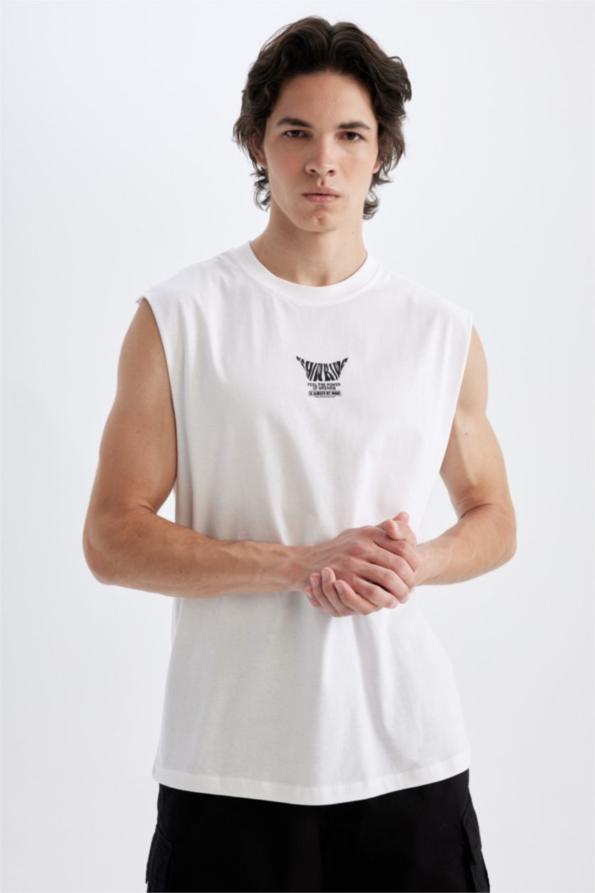 Man White Boxy Fit Printed Crew Neck Sleeveless T-Shirt