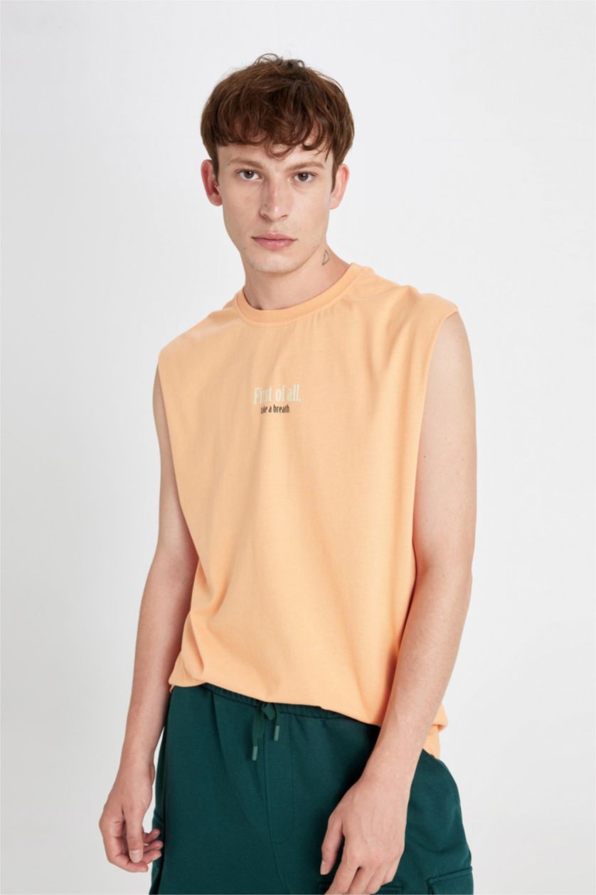 Man Salmon Boxy Fit Printed Crew Neck Tank Top