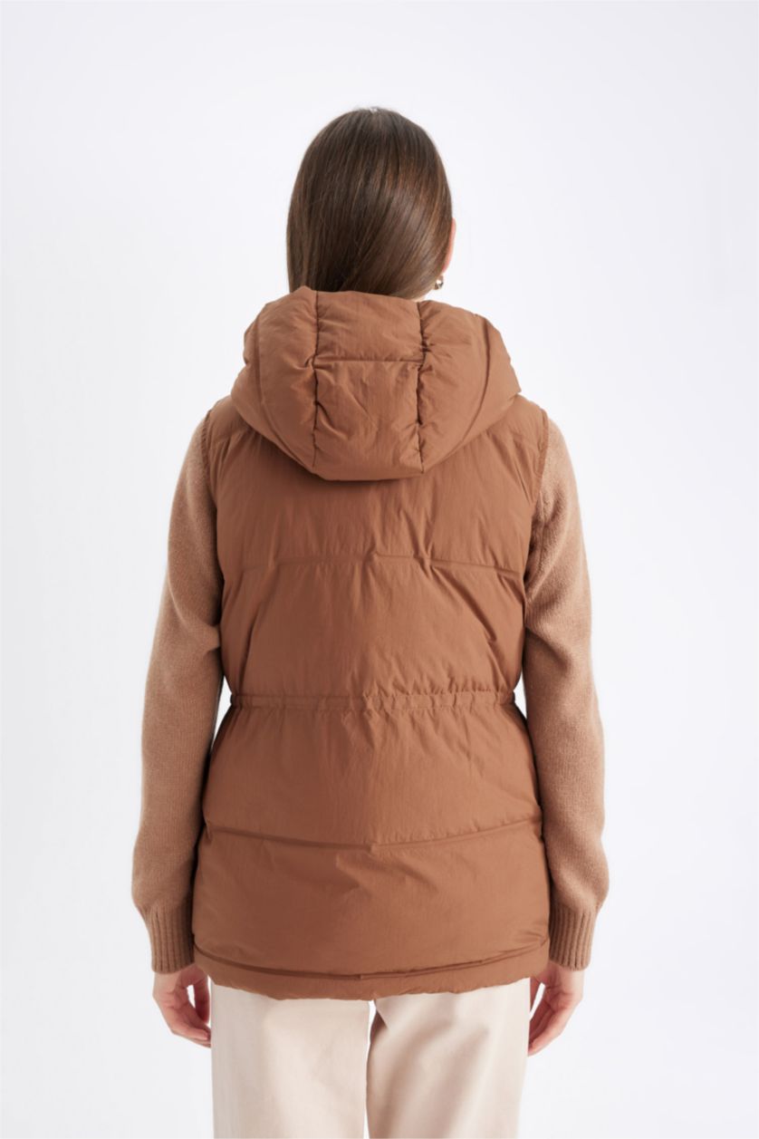 Kadın Camel Regular Fıt Kapüşonlu Fermuarlı Yelek