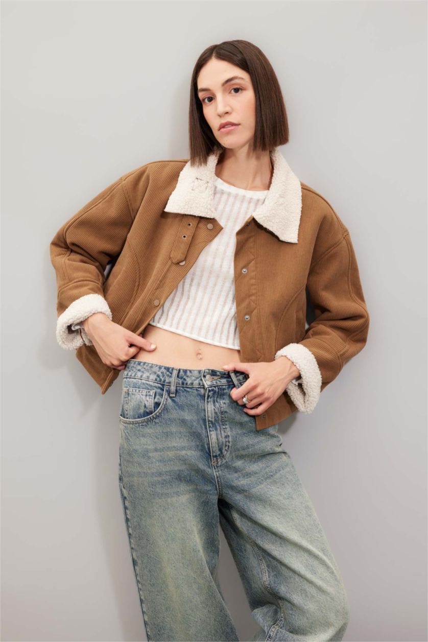 Kadın Camel Regular Kalıp Kadife Mont Polo Yaka Çıtçıtlı İçi Suni Kürklü Ceket