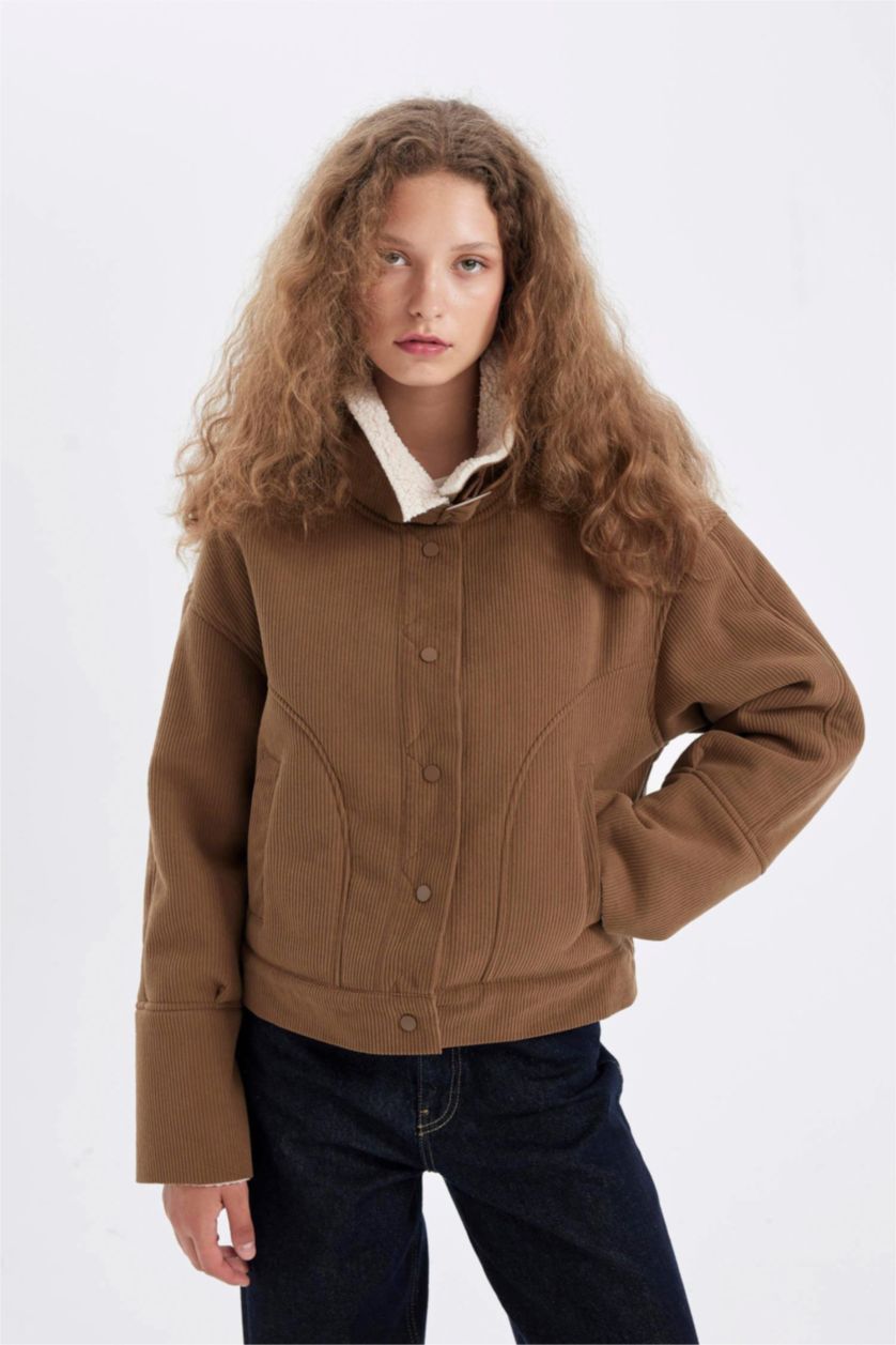 Kadın Camel Regular Kalıp Kadife Mont Polo Yaka Çıtçıtlı İçi Suni Kürklü Ceket