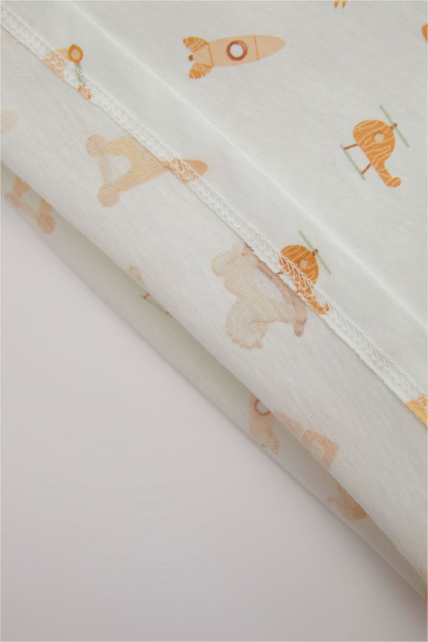 Erkek Bebek Ekru Erkek Bebek Pijama Takım Safari Desenli Penye Kısa Kollu Üst Beli Lastikli Şort Alt