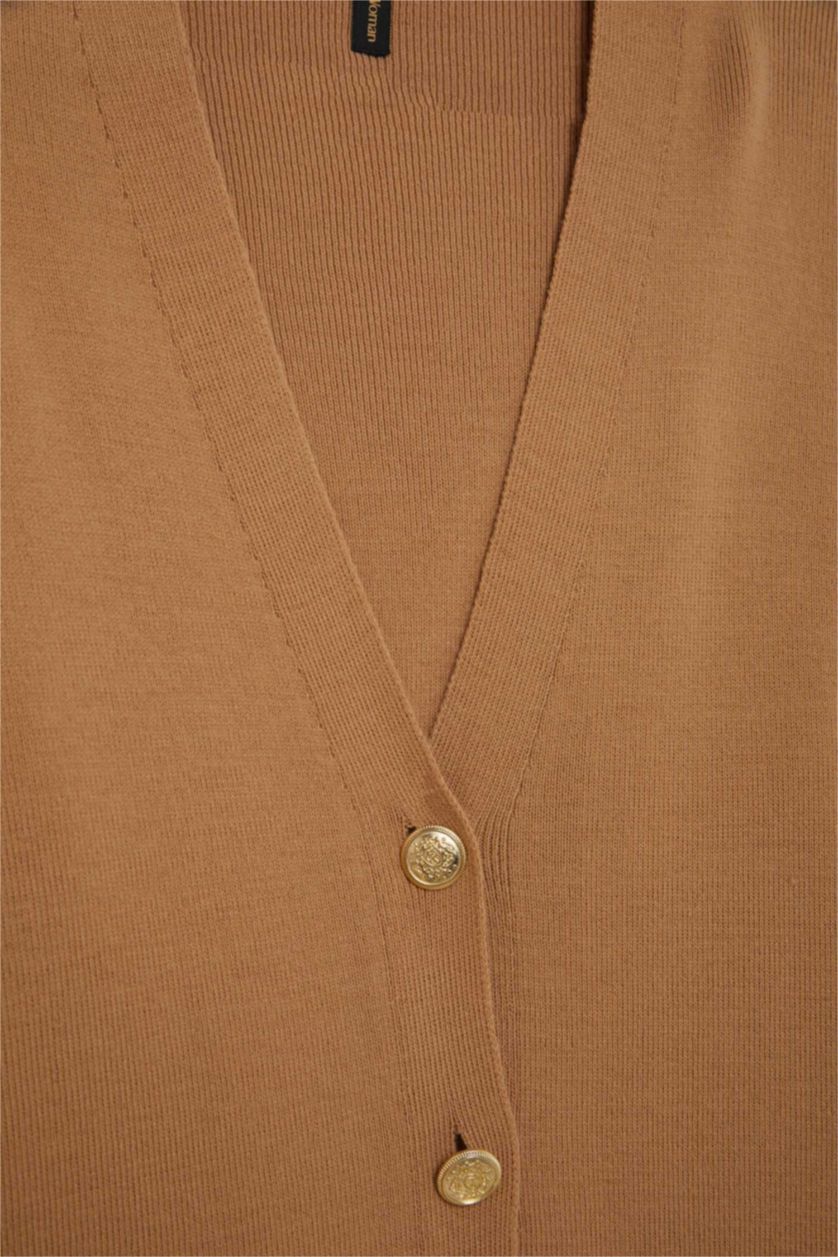 Kadın Bej Relax Fit V Yaka Basic Düz Düğmeli Triko Hırka