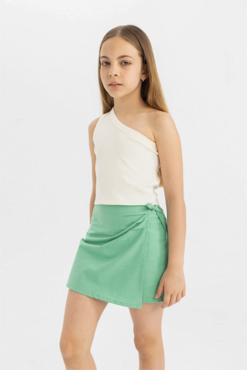 بنات بيج فاتح فانيلة بناتي سليم فيت بكتف واحد