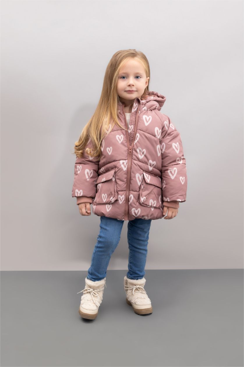 Kız Bebek Açık Kahve Kız Bebek Kapüşonlu Kalp Desenli Su Geçirmez Cep İçi Polarlı Şişme Mont
