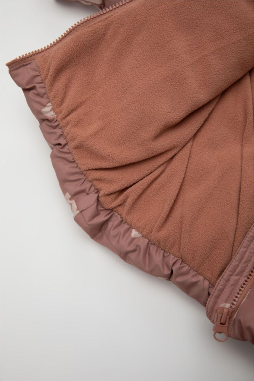 Kız Bebek Açık Kahve Kız Bebek Kapüşonlu Kalp Desenli Su Geçirmez Cep İçi Polarlı Şişme Mont