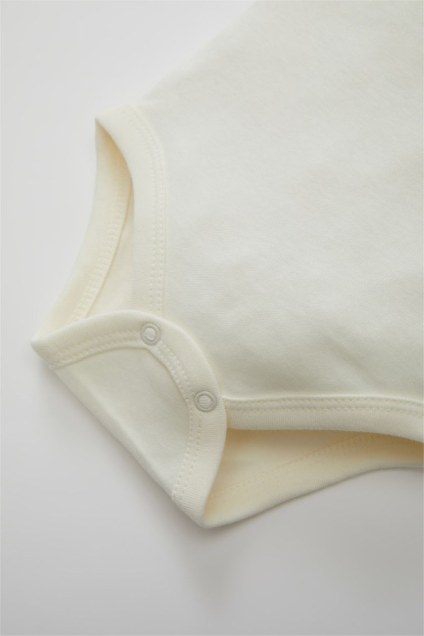 BABY GIRL Ecru Baby Girl Heart Patterned 3 Piece Newborn Set