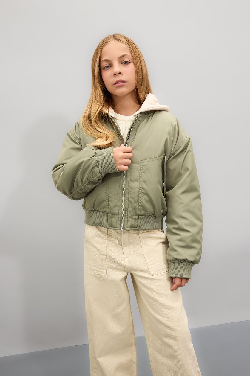 Kız Çocuk - Genç Kız Açık Haki Çıkarılabilir Kapüşonlu Ribana Kollu Çıtçıtlı Cepli Bomber Mont Kız Çocuk