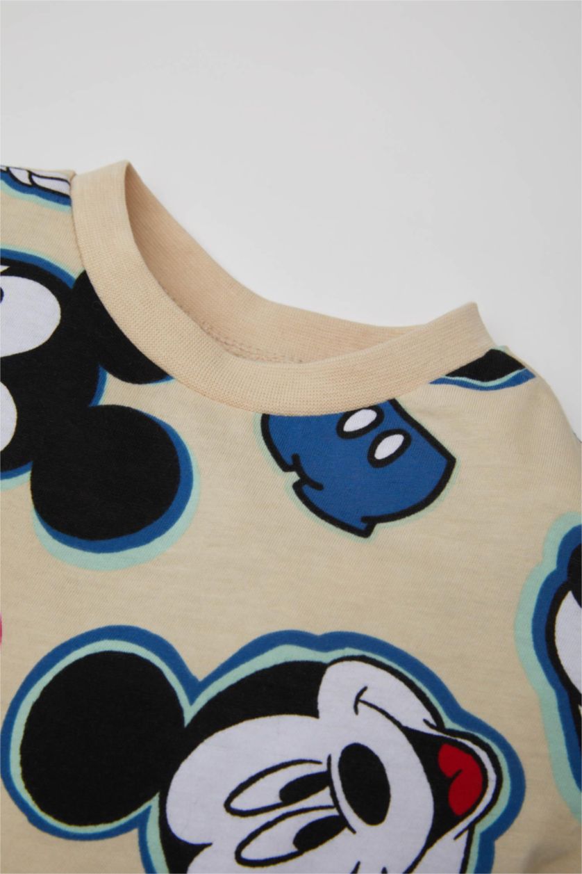 مولود ذكر بيج طقم ولادي شورت وتيشيرت قصة عادية من ميكي و ميني - قطعتين