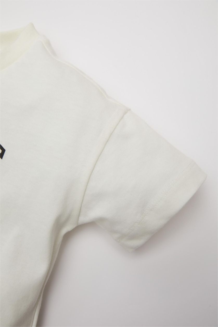 مولود ذكر بيج فاتح طقم ولادي شورت وتيشيرت قصة عادية من ميكي و ميني - قطعتين