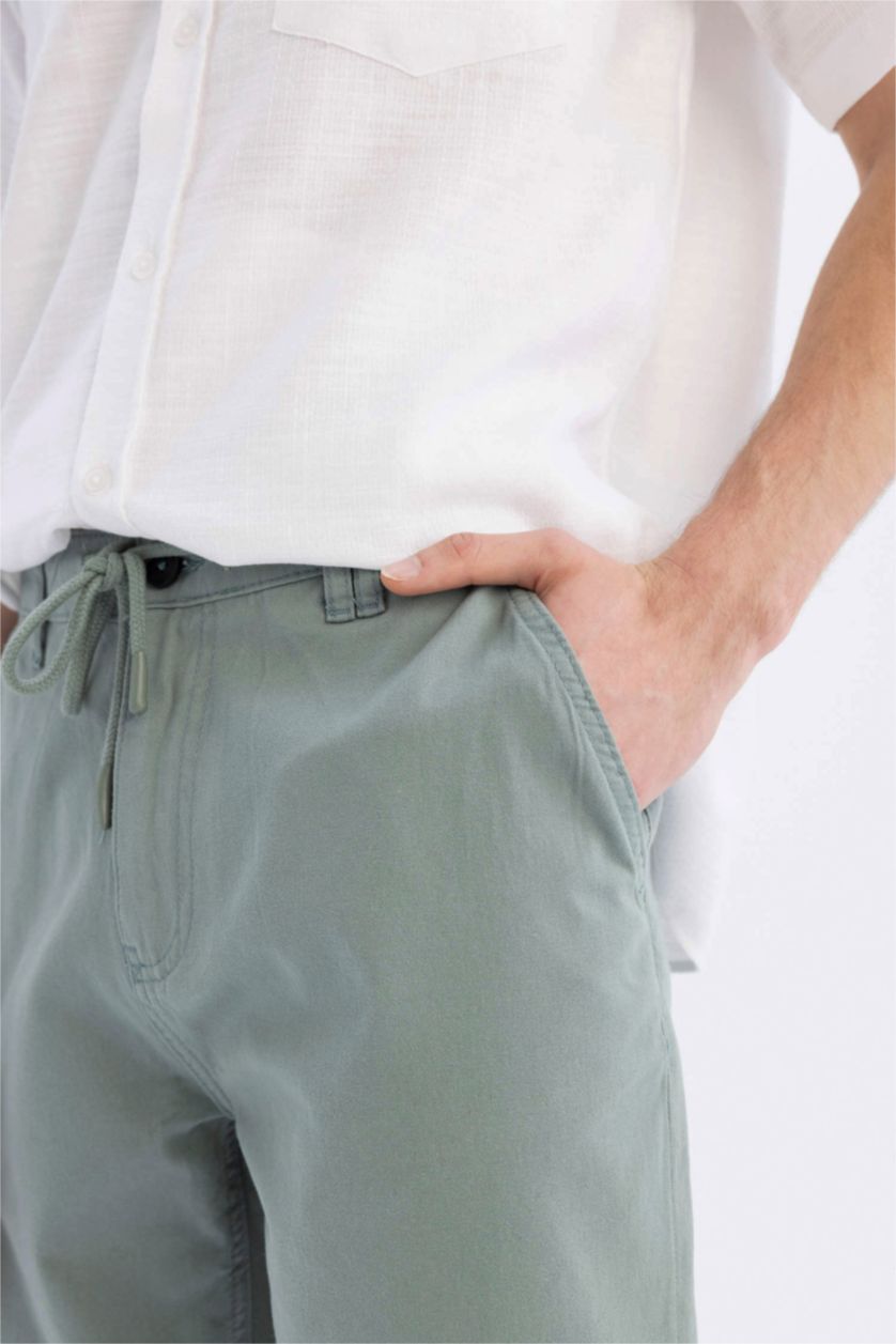 Erkek Açık Yeşil %100 Pamuk Regular Fit Düz Paça Gabardin Bermuda Şort