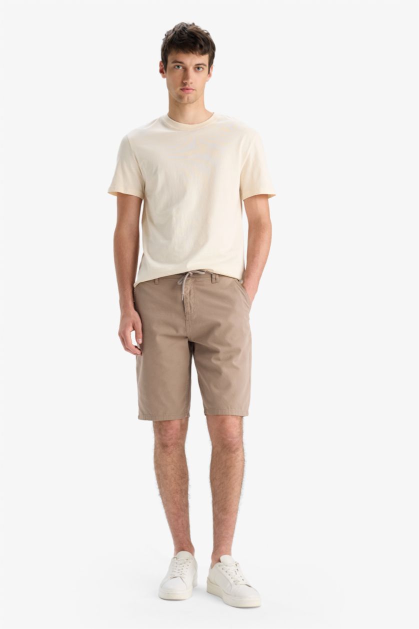Man Vison Regular Fit Straight Leg Gabardine Bermuda Shorts