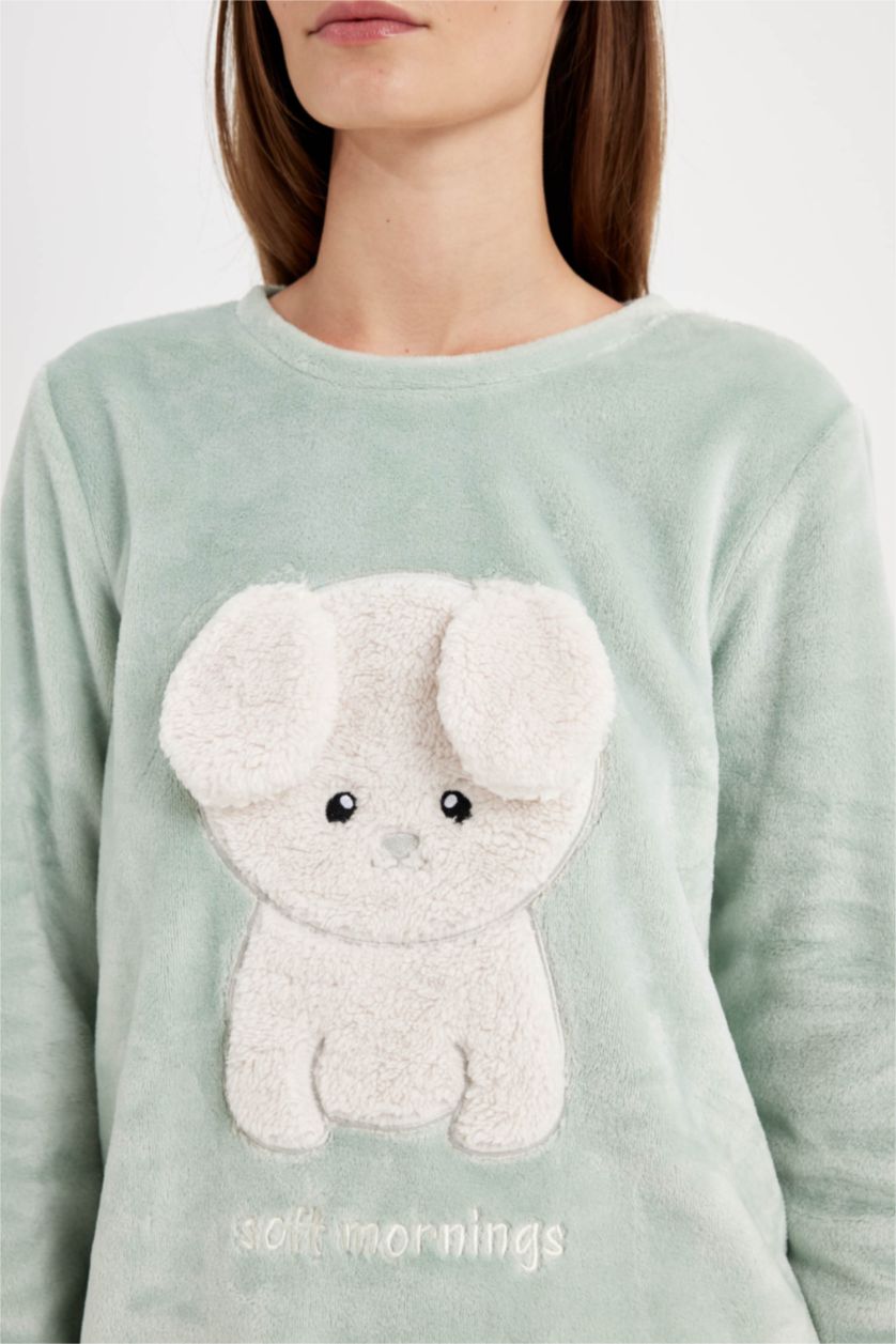 FEMME Bleu Ensemble de pyjama: Haut imprimé à col rond et manches longues, et bas à rayures en peluche