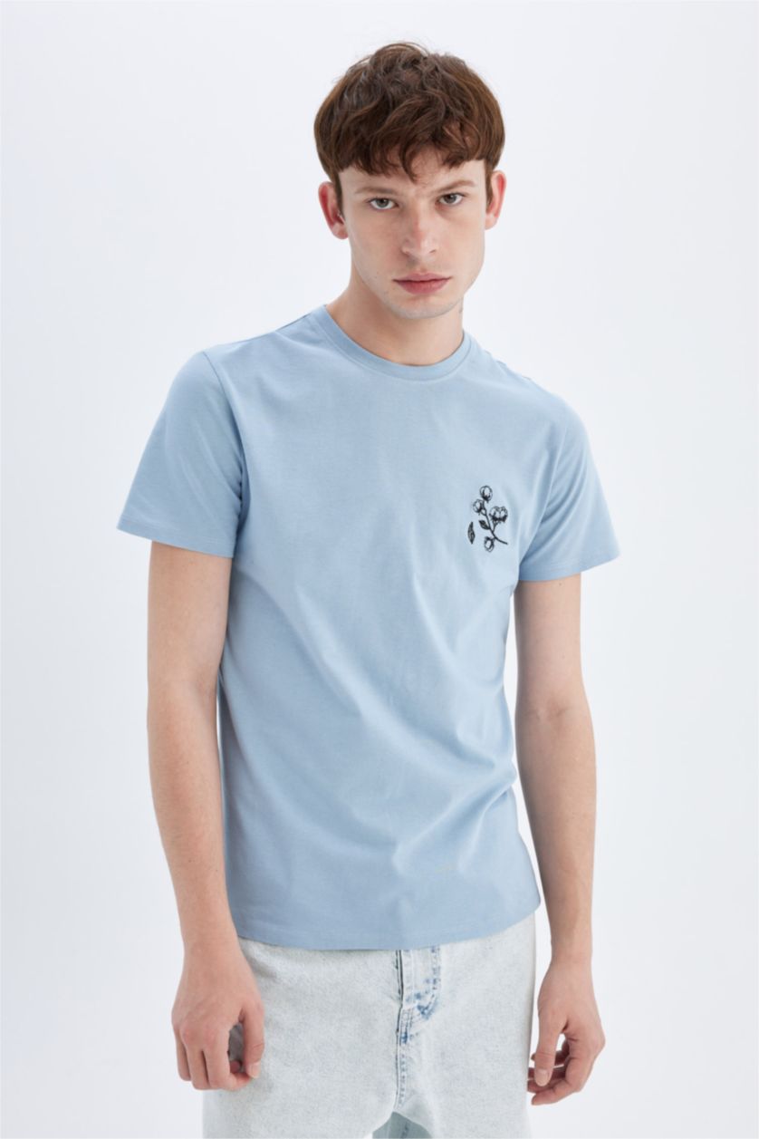 MAN Light Blue Slim Fit Crew Neck Printed Short Sleeve T-Shirt
