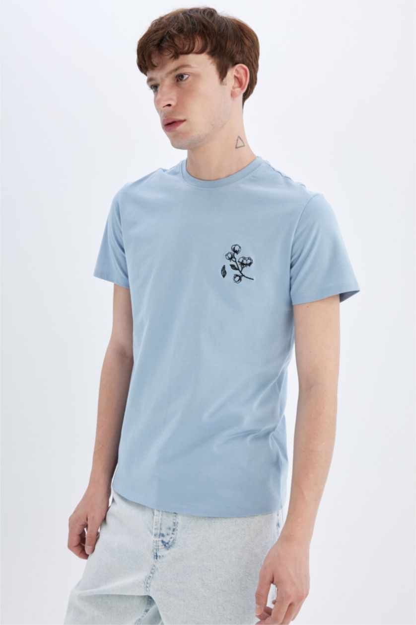 MAN Light Blue Slim Fit Crew Neck Printed Short Sleeve T-Shirt
