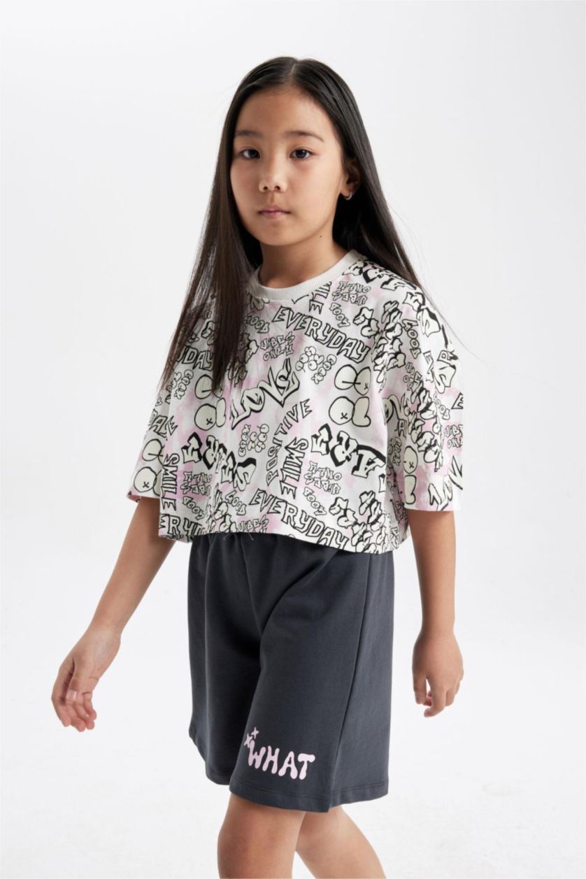 Kız Çocuk - Genç Kız Kırık Beyaz Bisiklet Yaka Crop Karanlıkta Parlayan Baskılı Kısa Kollu Tişört Kız Çocuk