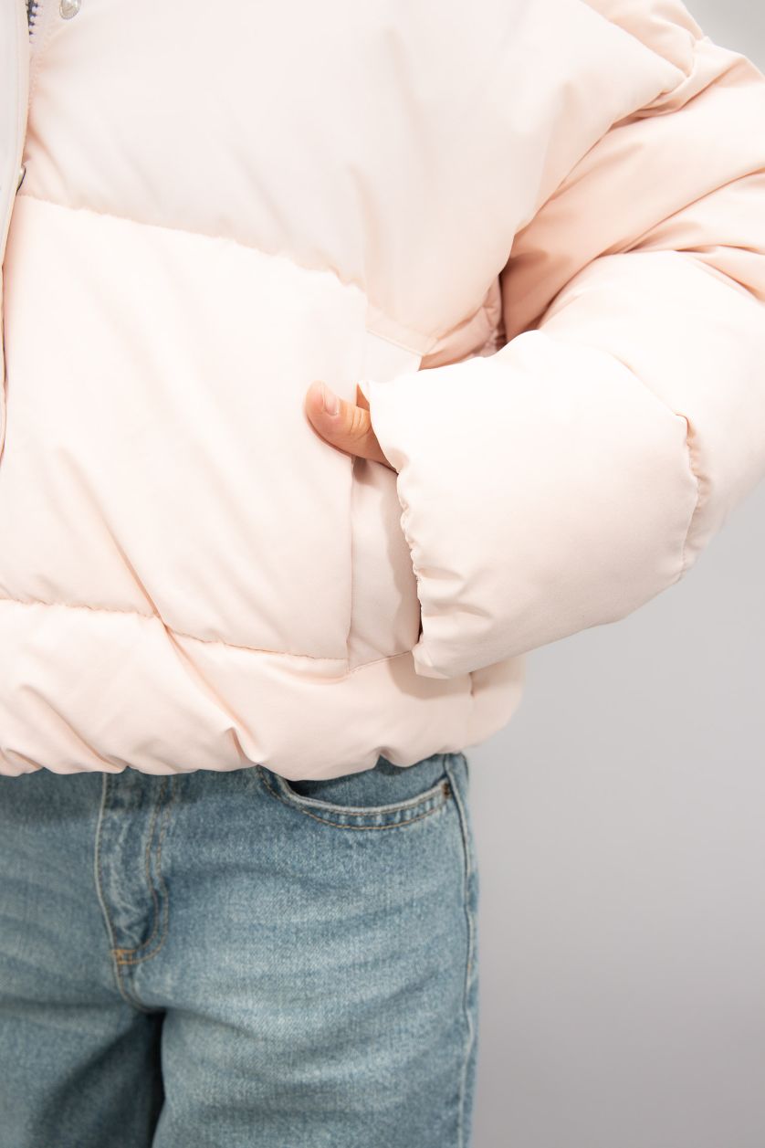 Kız Çocuk - Genç Kız Açık Pembe Kız Çocuk Su Geçirmez Kapüşonlu Çıtçıtlı Şişme Mont