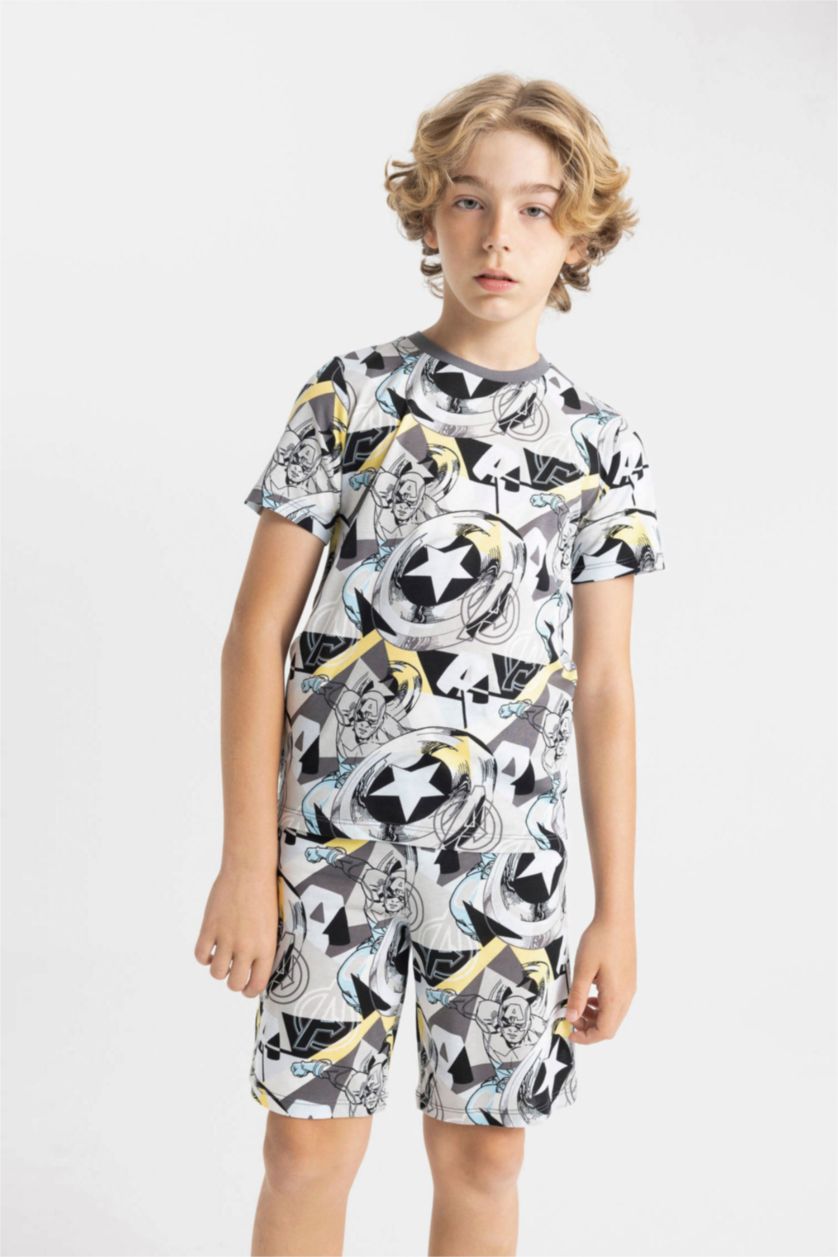 Erkek Çocuk - Genç Erkek Beyaz Erkek Çocuk Marvel Avengers Pijama Takımı Kısa Kollu Üst Şort