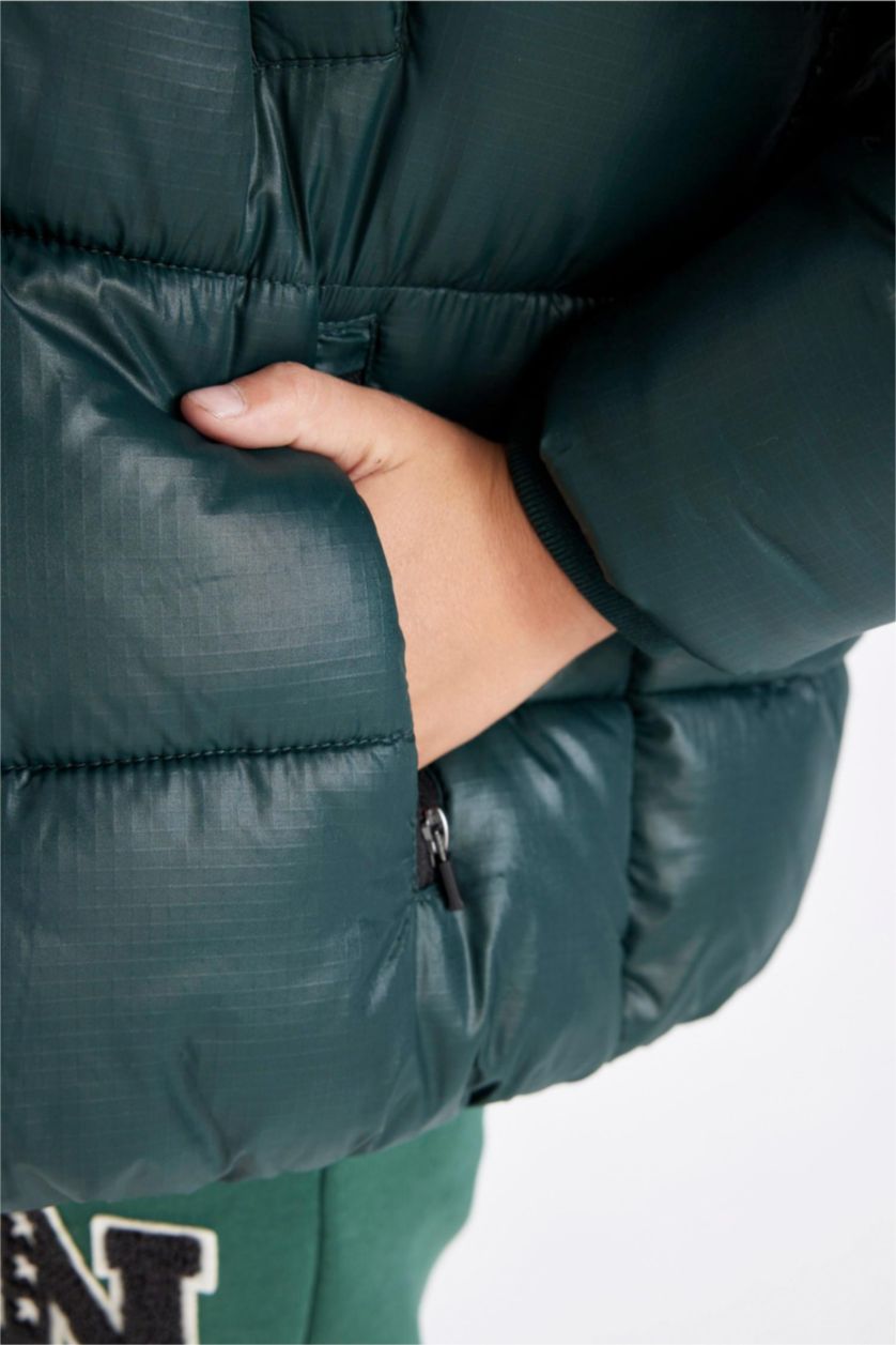 Boys & Teens Dark Green Boy Hooded Water Repellent Puffer Jacket