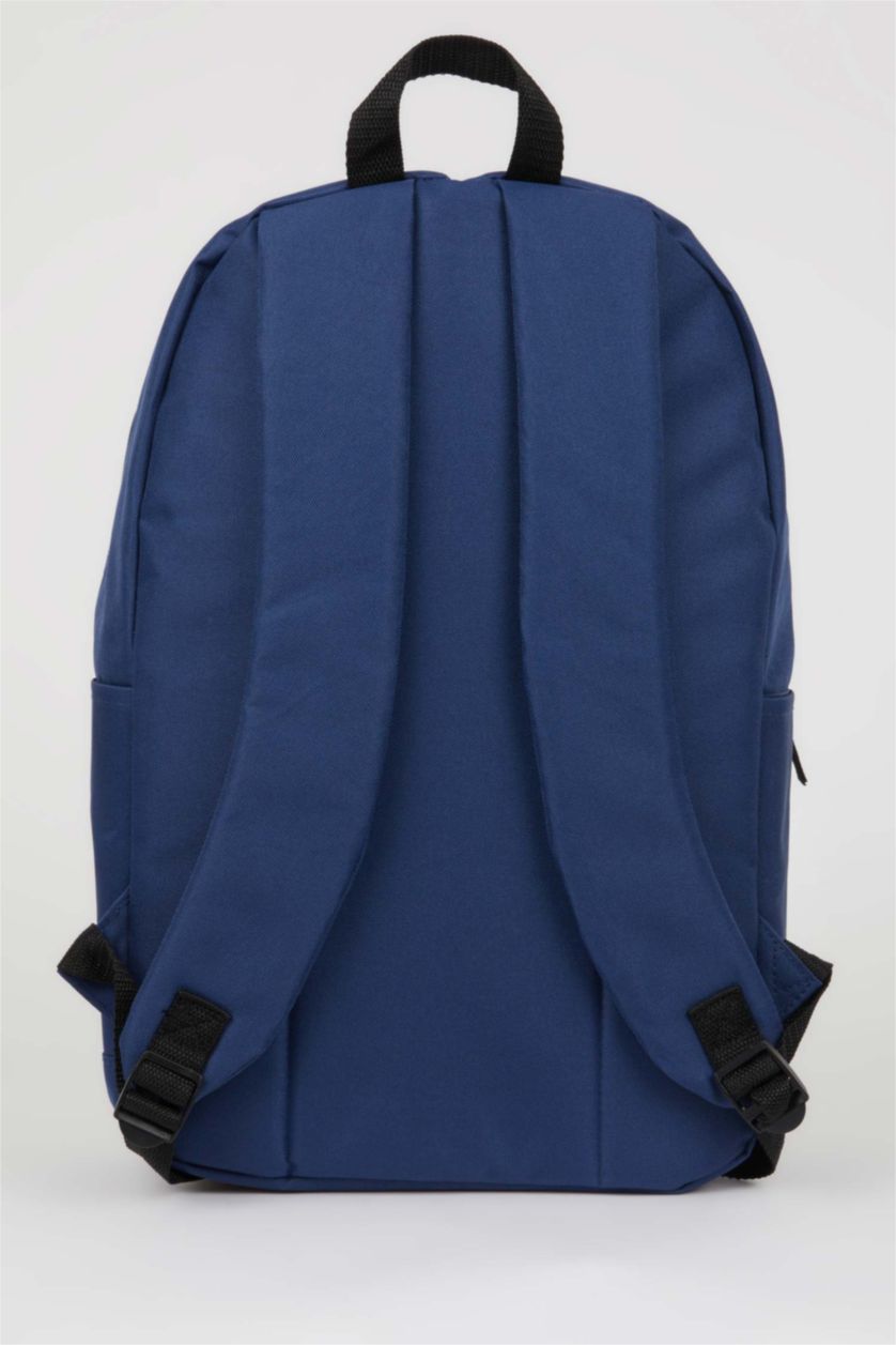 نساء نيلي جنطة مدرسة للجنسين