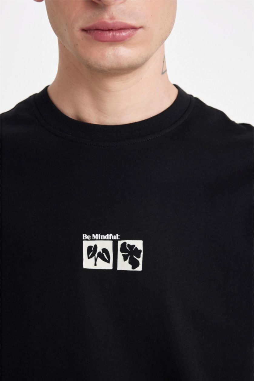 Erkek Siyah Regular Fıt Kısa Kollu Tişört