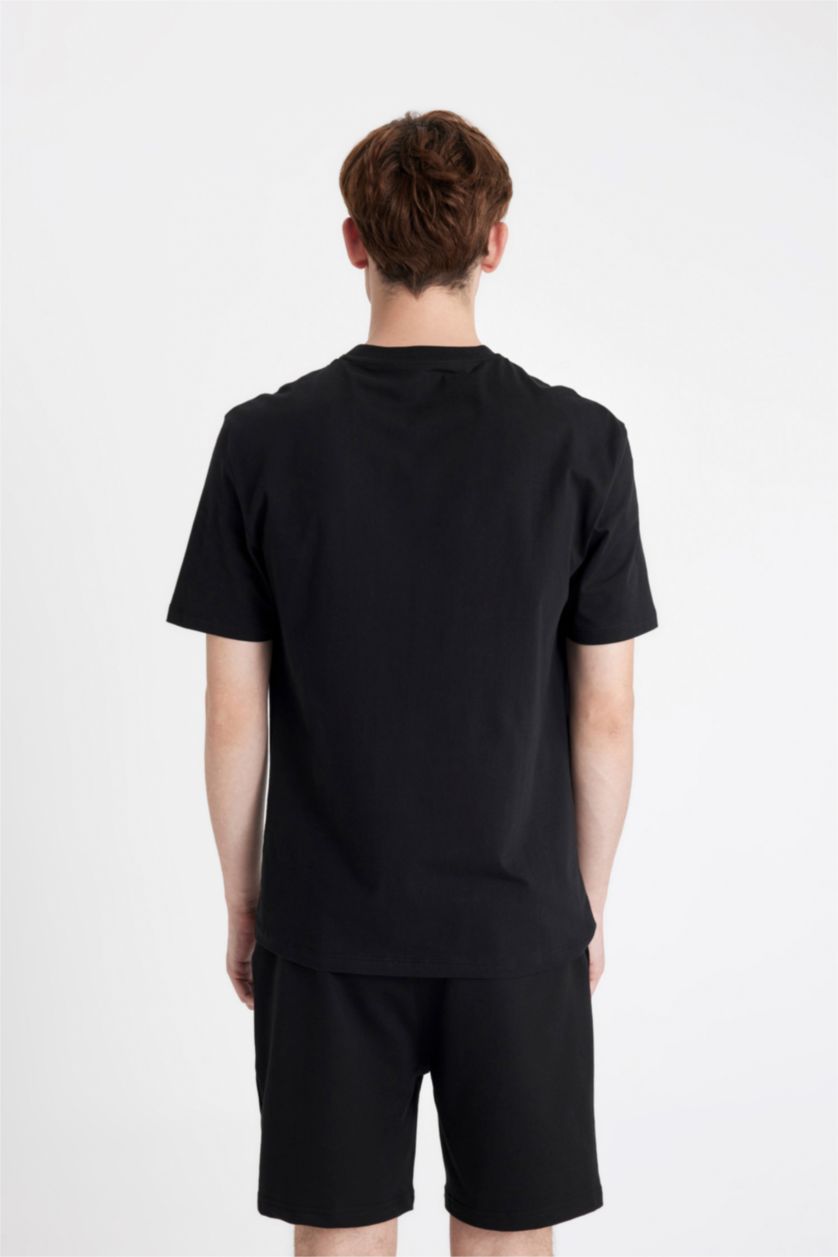 Erkek Siyah Regular Fıt Kısa Kollu Tişört