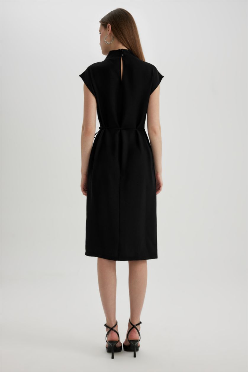 FEMME Noir Robe Midi Coupe Droite sans Manches en Crêpe