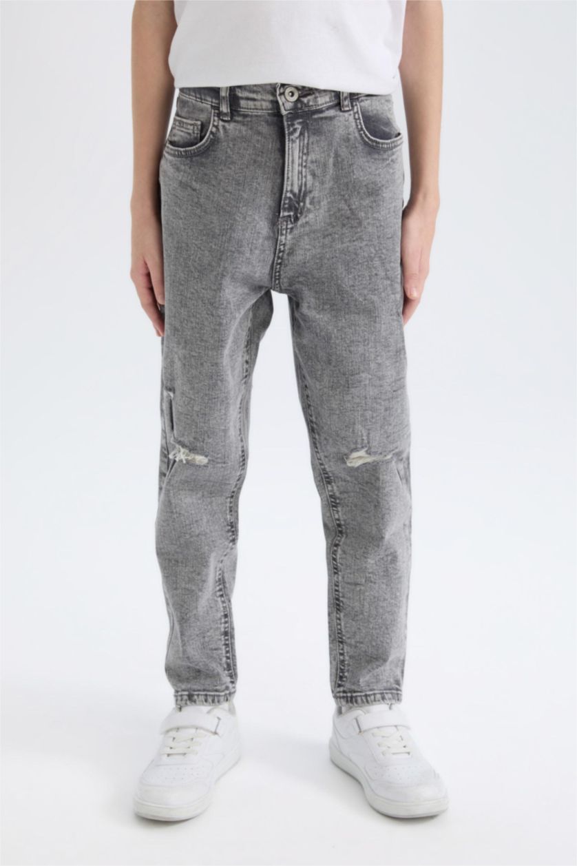 BOYS & TEENS Grey Boy Balloon Fit Ripped Detailed Straight Leg Jeans