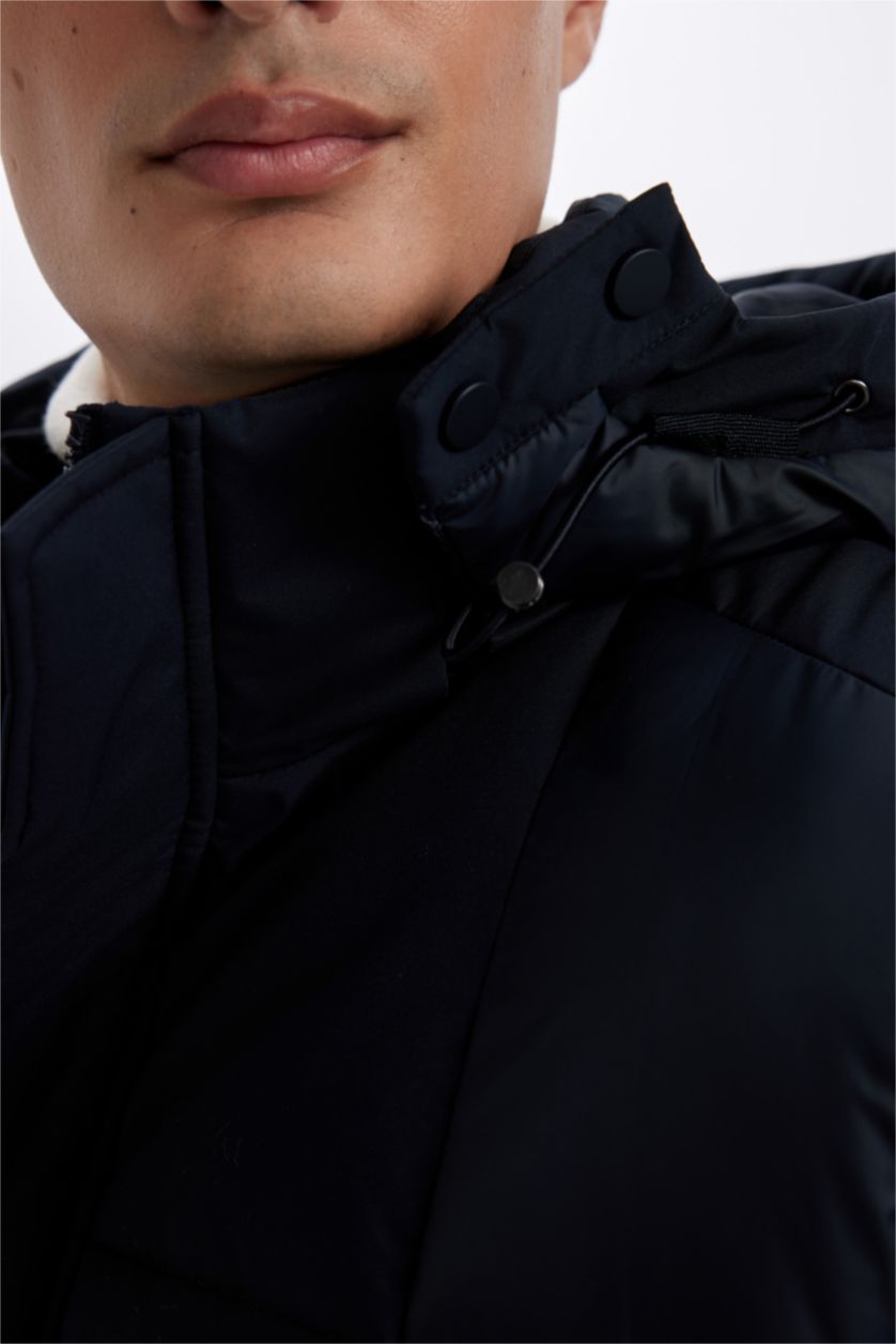 Man NAVY Slim Fit Hooded Half Lined Jacket