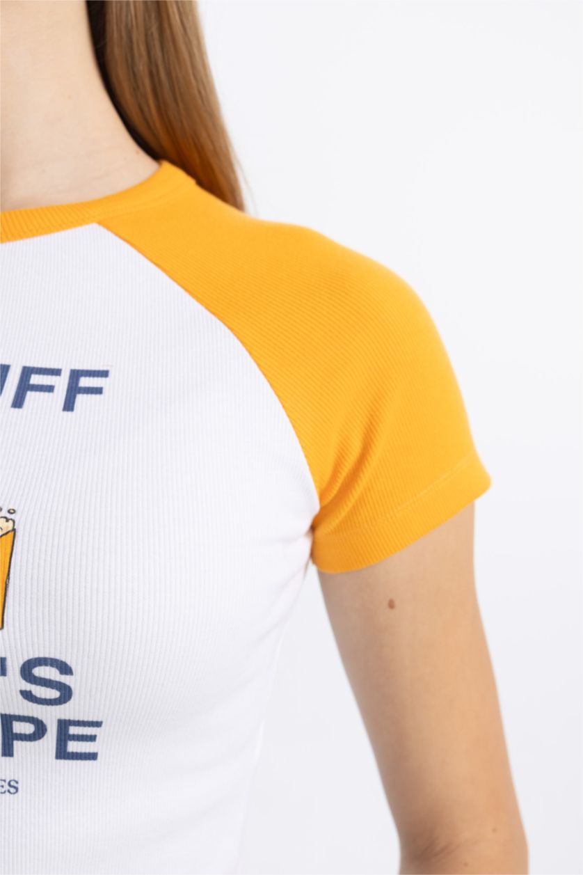 Kadın Açık Turuncu Fıtted Bisiklet Yaka Baskılı Fitilli Kaşkorse Kısa Kollu Tişört