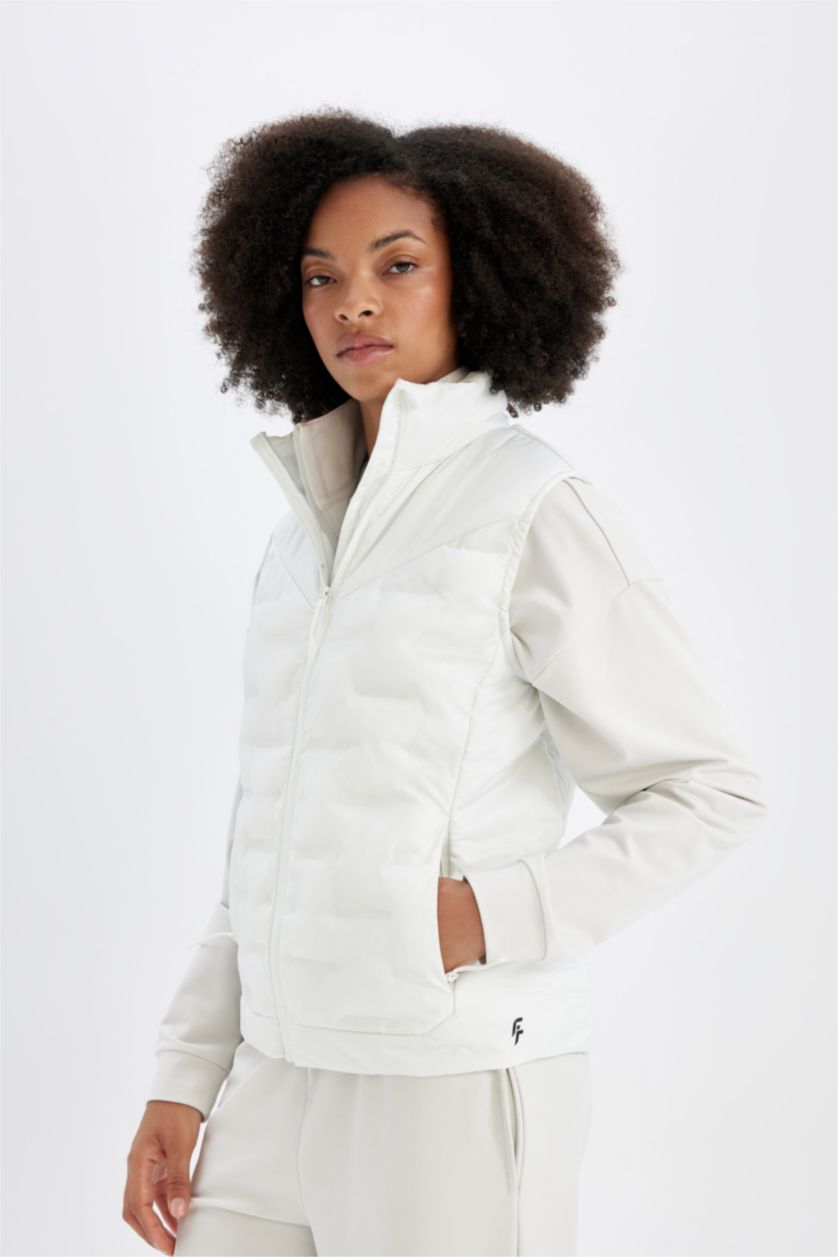 WOMAN Stone Water Repellent Zipper Vest