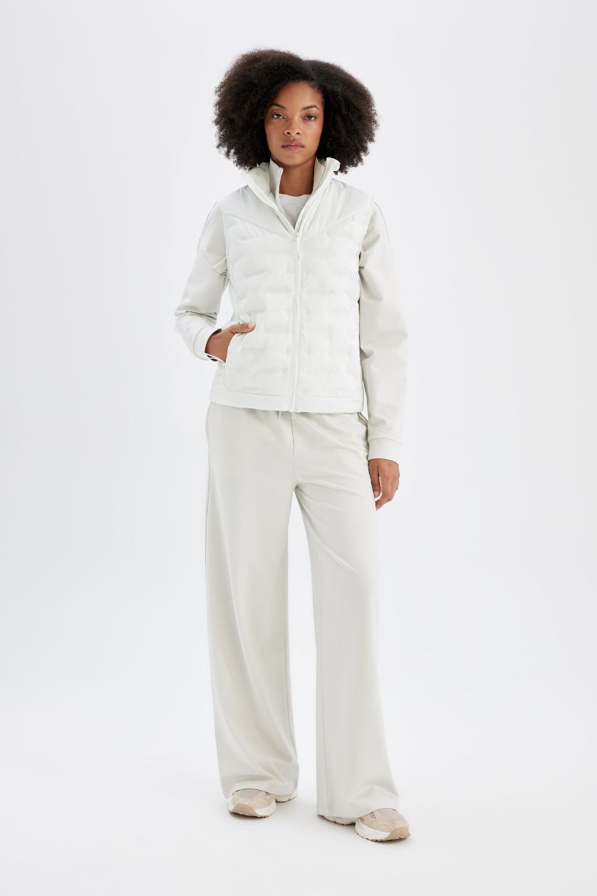 Woman Stone DeFactoFit Waterproof Sports Puffer Vest