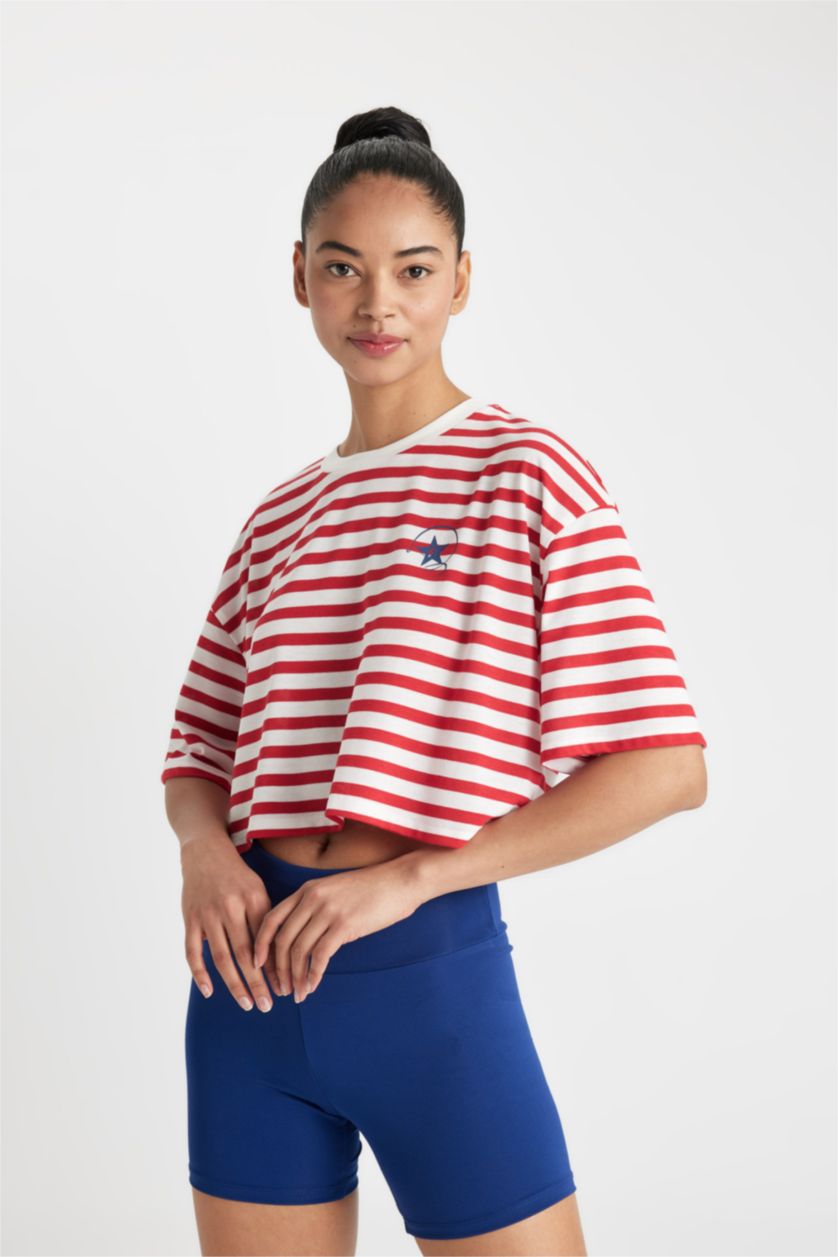 نساء أحمر تيشيرت كروب توب مخطط رياضي من DeFactoFit