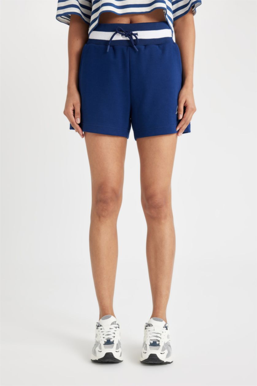 WOMAN NAVY Standard Fit Short Leg Heavy Fabric Shorts