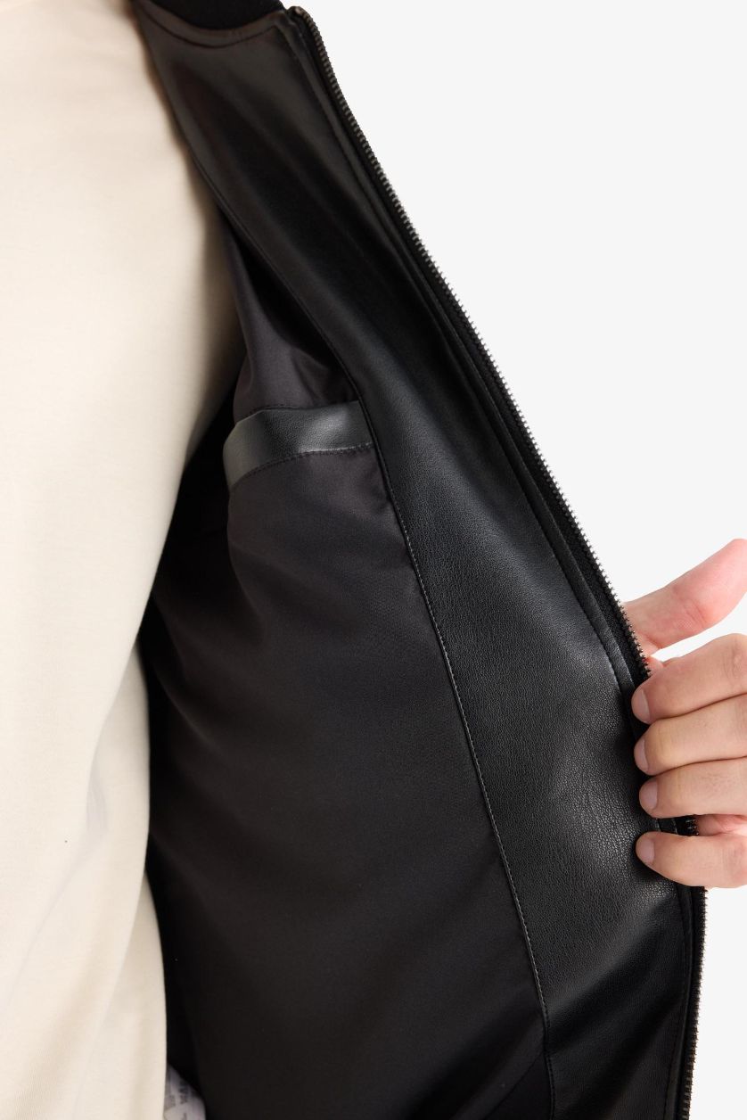 Erkek Siyah Su İtici Regular Fit Kolej Yaka İç Cep Detaylı Fermuarlı Bomber Mevsimlik Baharlık Deri Ceket Mont