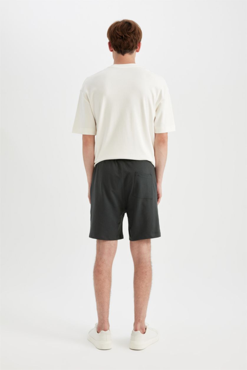 رجال أنثرا شورت عادي بقصة عادية