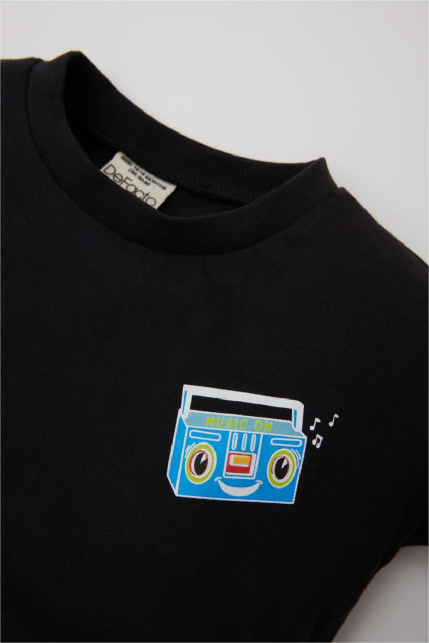 مولود ذكر أسود تيشيرت نص كم ولادي قصة عادية بطبعة من الخلف