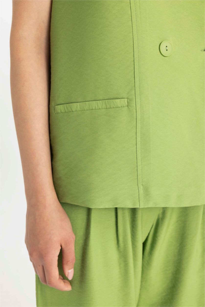 FEMME Vert Clair V-Neck