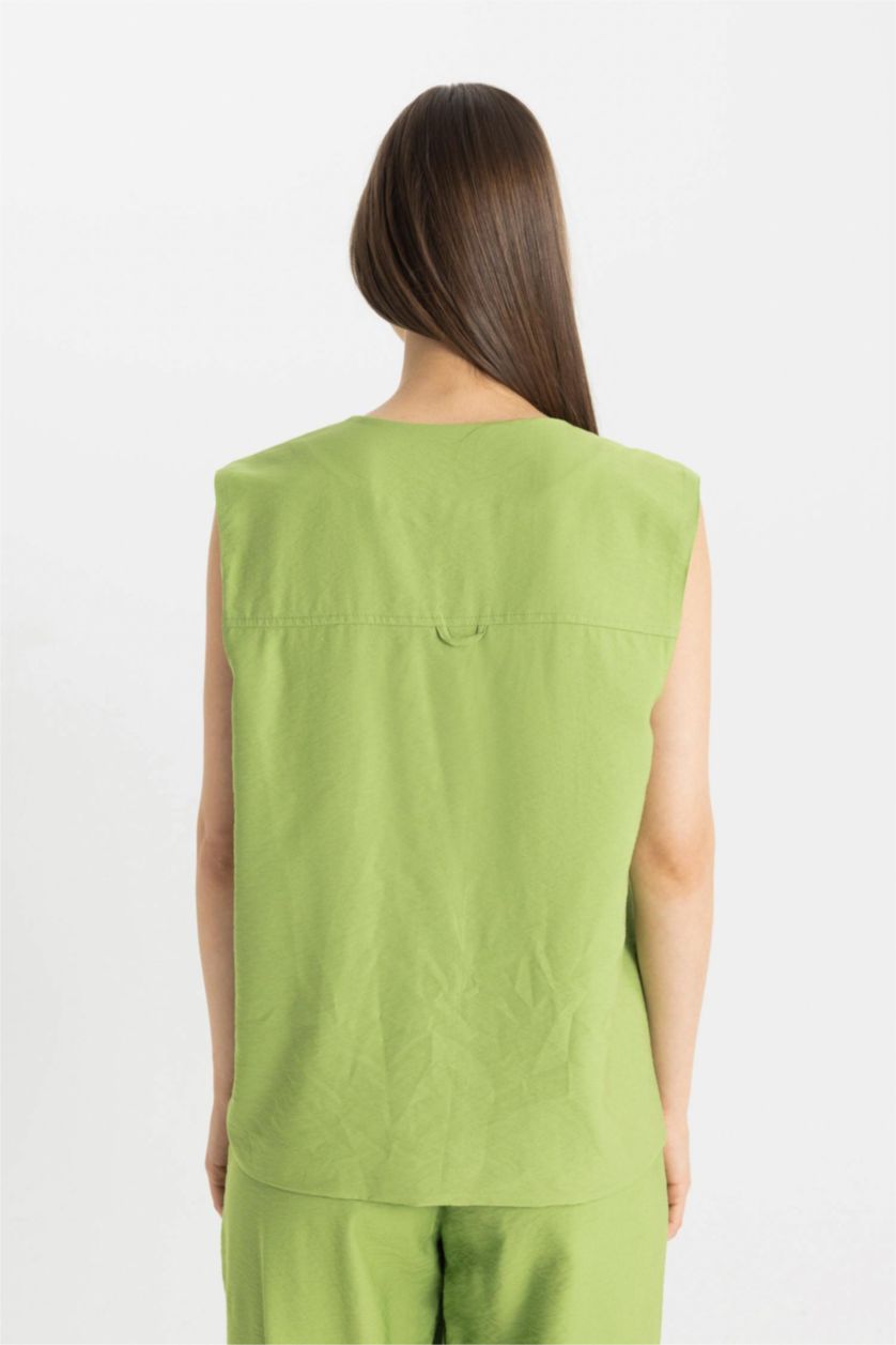 FEMME Vert Clair V-Neck